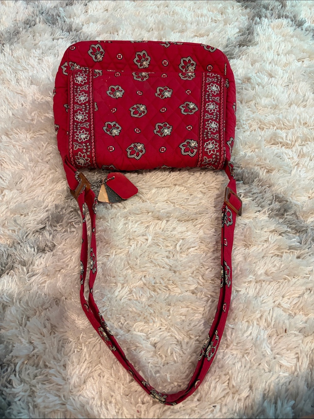 Vera Bradley Red Quilted Floral Crossbody Messenger - Picture 2 of 3
